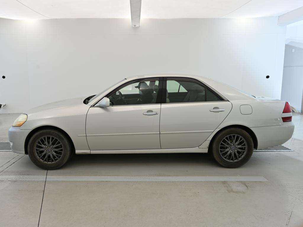 TOYOTA MARK II