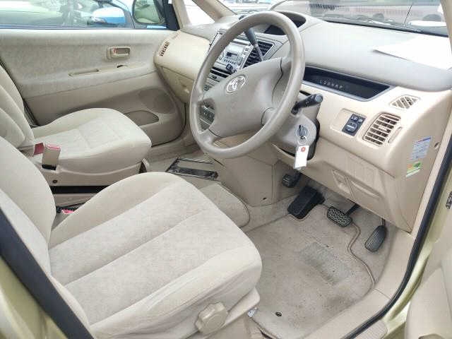 TOYOTA NADIA