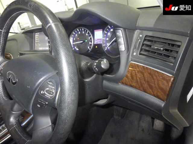 NISSAN FUGA