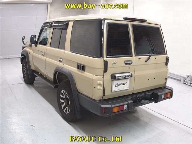TOYOTA LAND CRUISER