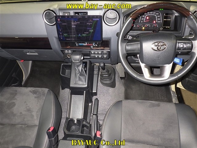 TOYOTA LAND CRUISER
