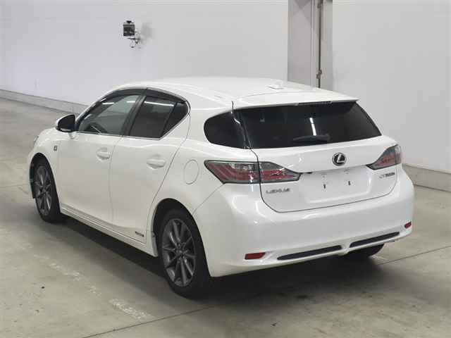 LEXUS CT200H