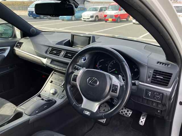 LEXUS CT200H