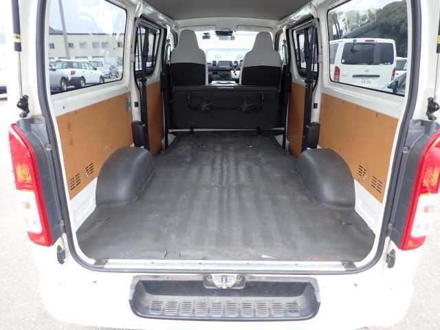 TOYOTA REGIUS ACE