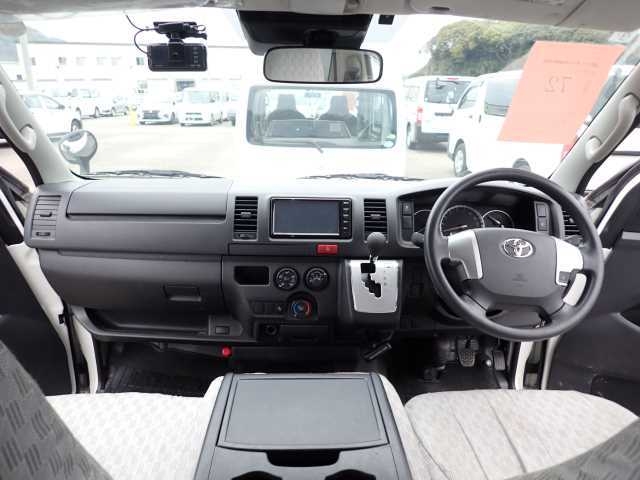 TOYOTA REGIUS ACE