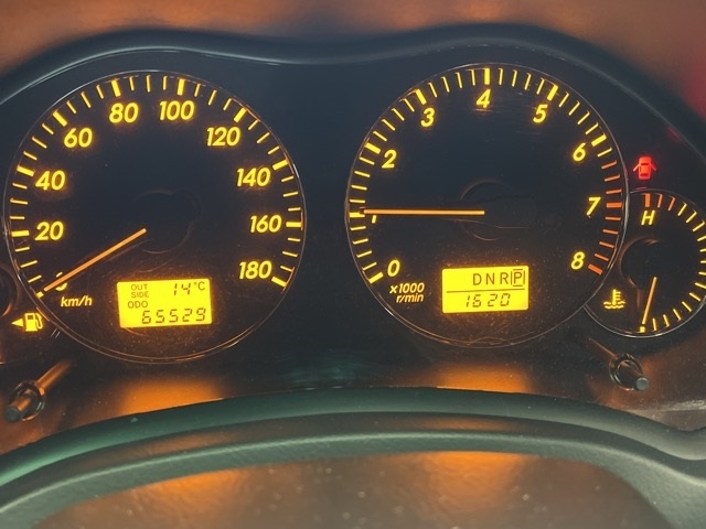 TOYOTA AVENSIS