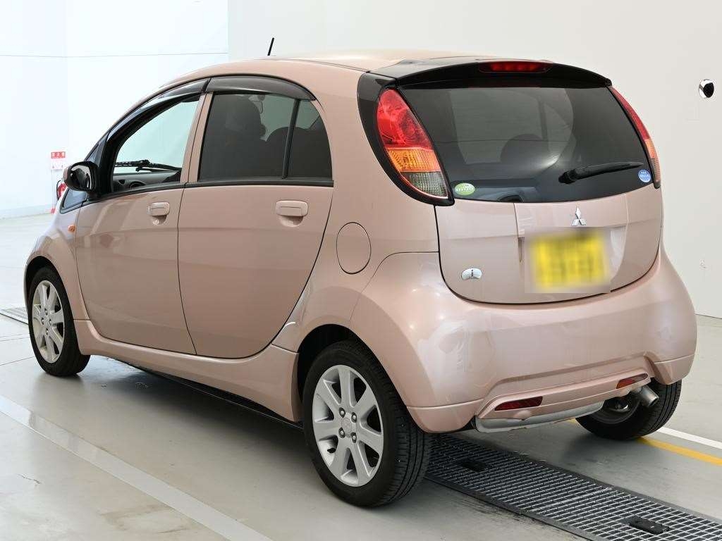 MITSUBISHI I