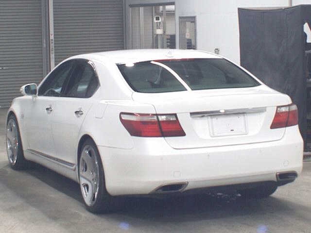 LEXUS LS460