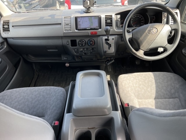 TOYOTA REGIUS ACE