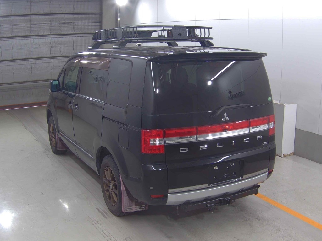 MITSUBISHI DELICA D:5