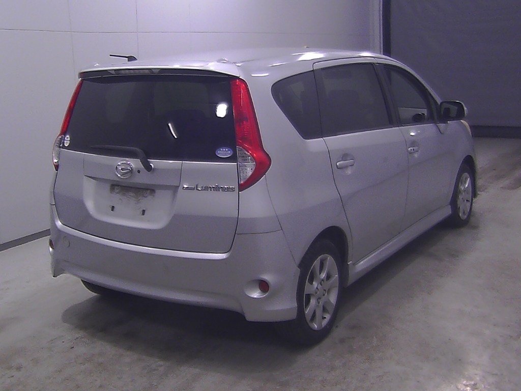 DAIHATSU BOON LUMINAS