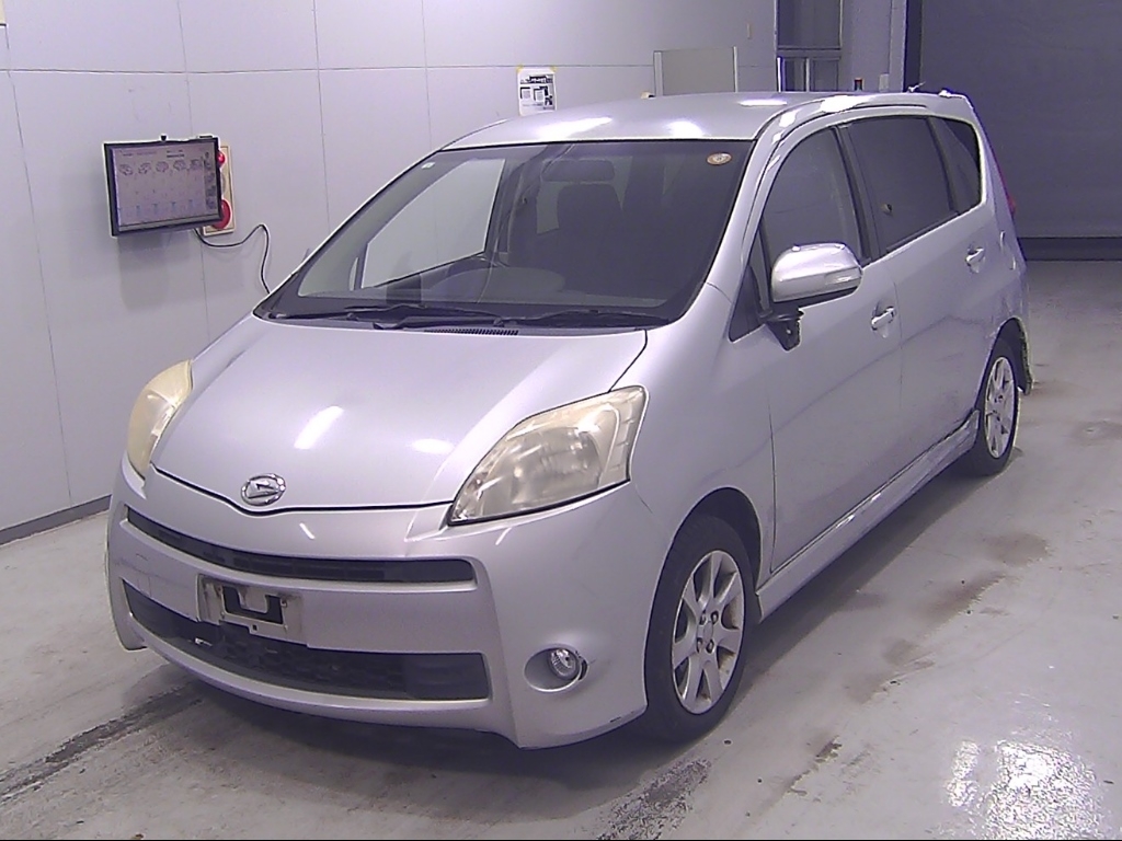 DAIHATSU BOON LUMINAS
