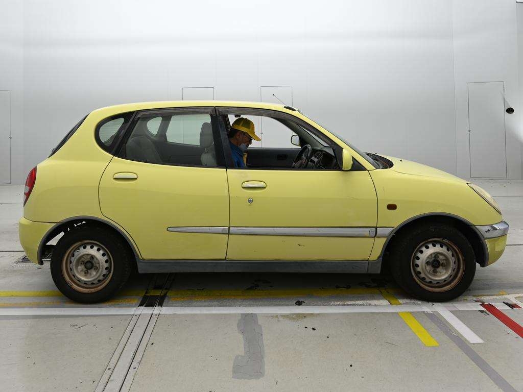 TOYOTA DUET