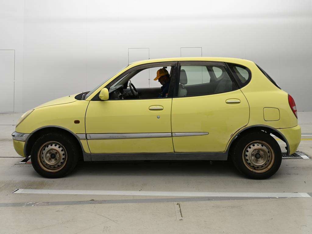 TOYOTA DUET