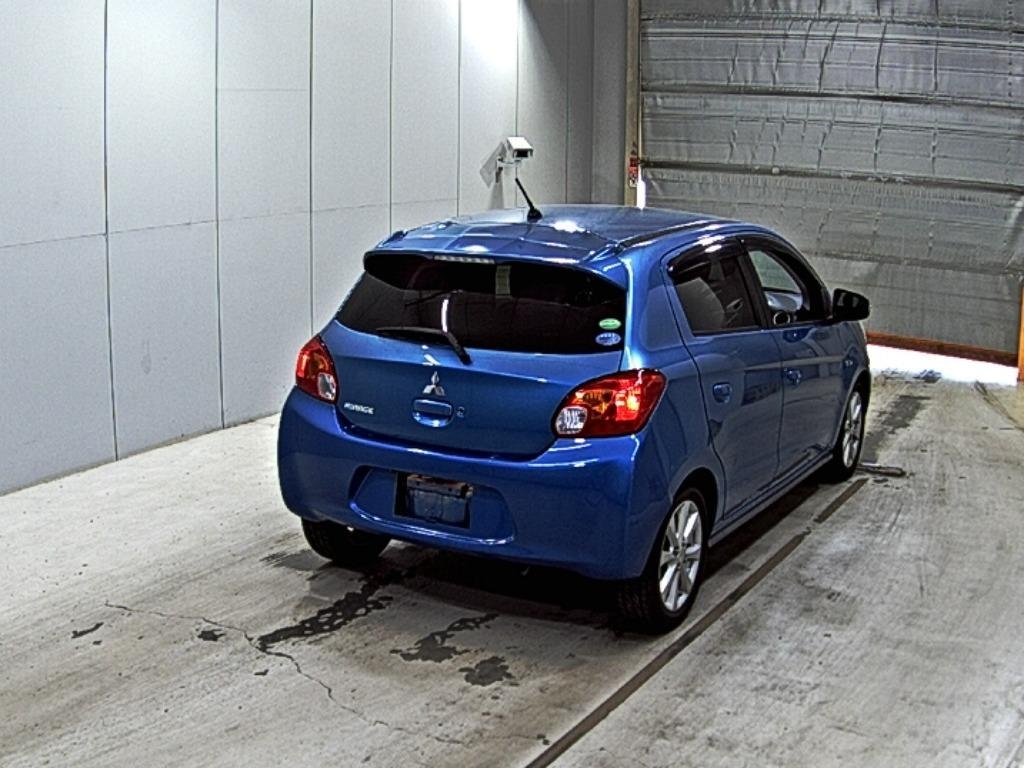 MITSUBISHI MIRAGE