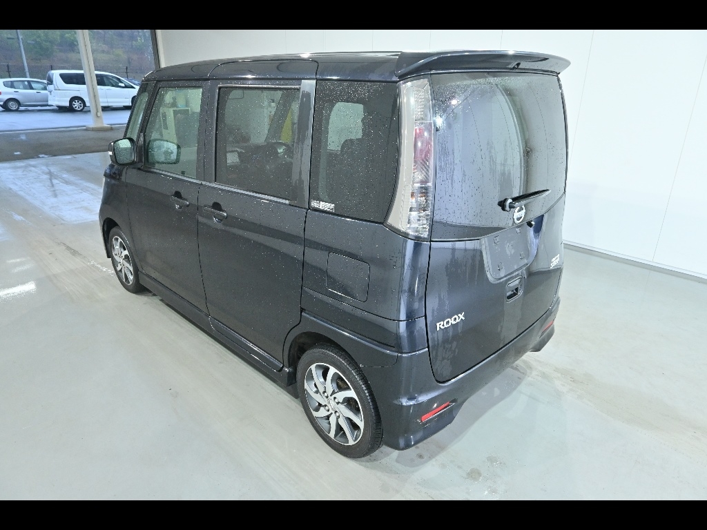 NISSAN ROOX