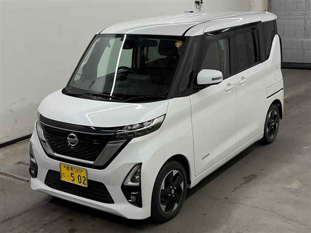 NISSAN ROOX
