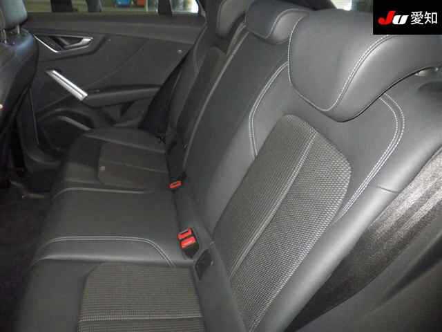 AUDI SQ2