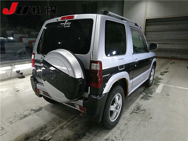 MITSUBISHI PAJERO MINI