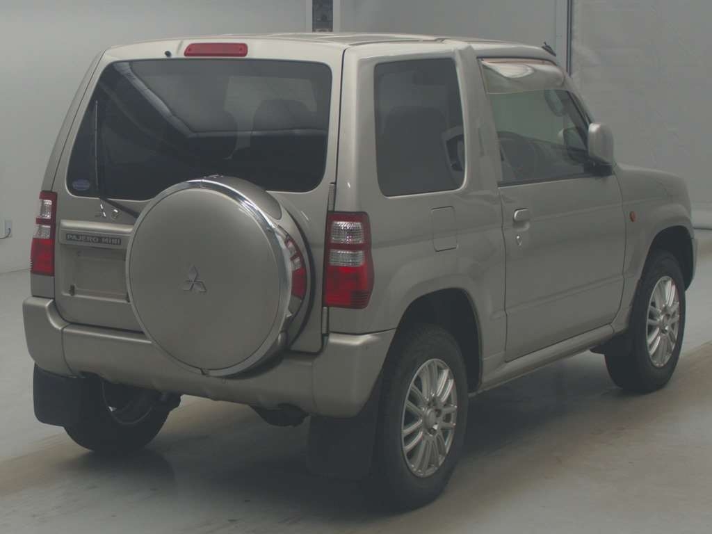 MITSUBISHI PAJERO MINI