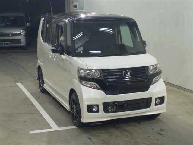 HONDA N-BOX