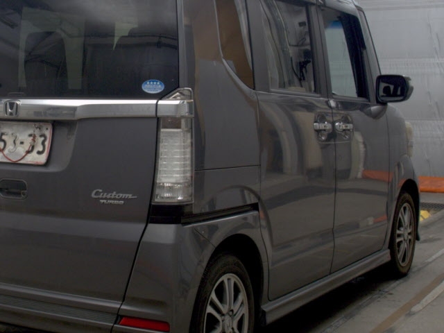HONDA N-BOX+