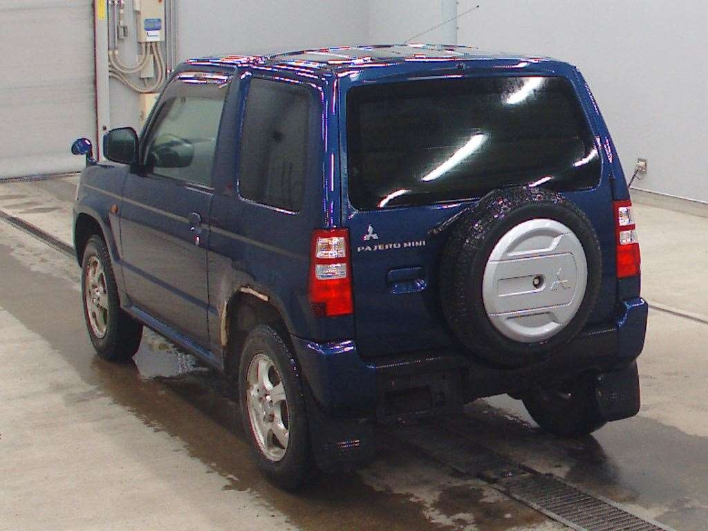 MITSUBISHI PAJERO MINI