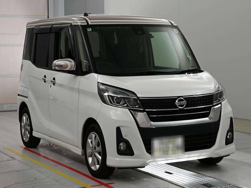 NISSAN DAYZ ROOX