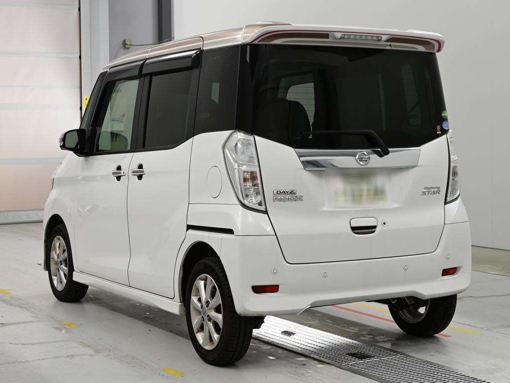 NISSAN DAYZ ROOX
