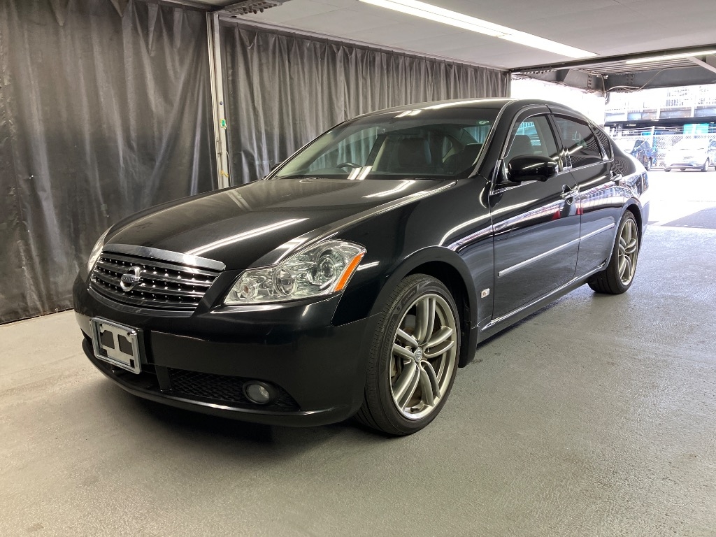 NISSAN FUGA