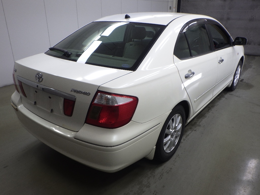 TOYOTA PREMIO
