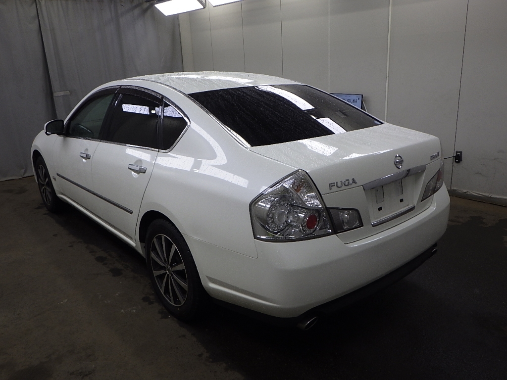 NISSAN FUGA