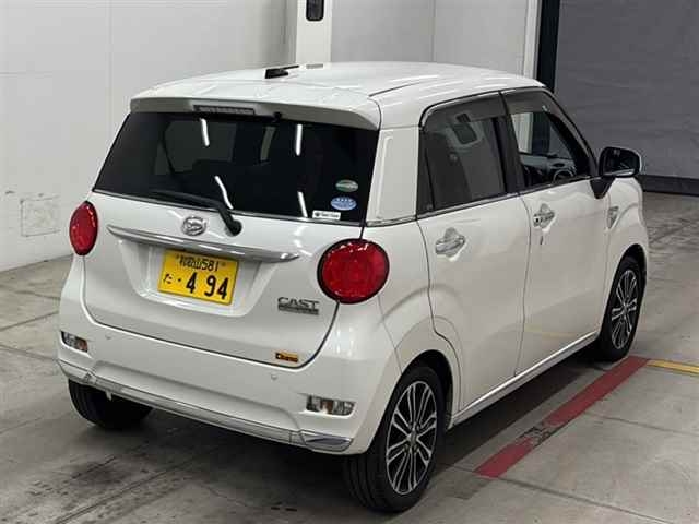 DAIHATSU CAST