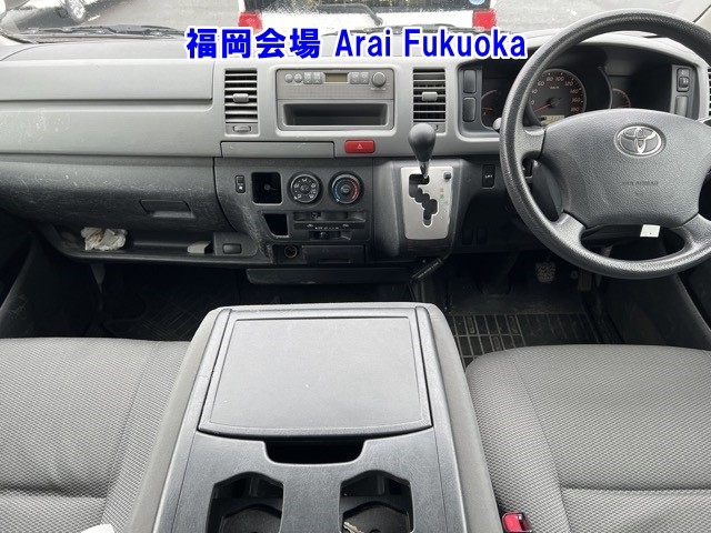 TOYOTA REGIUS ACE