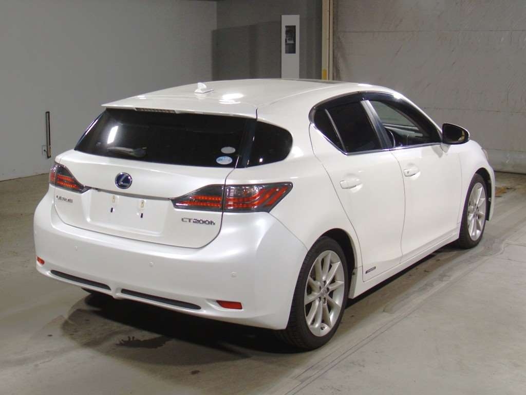 LEXUS CT200H