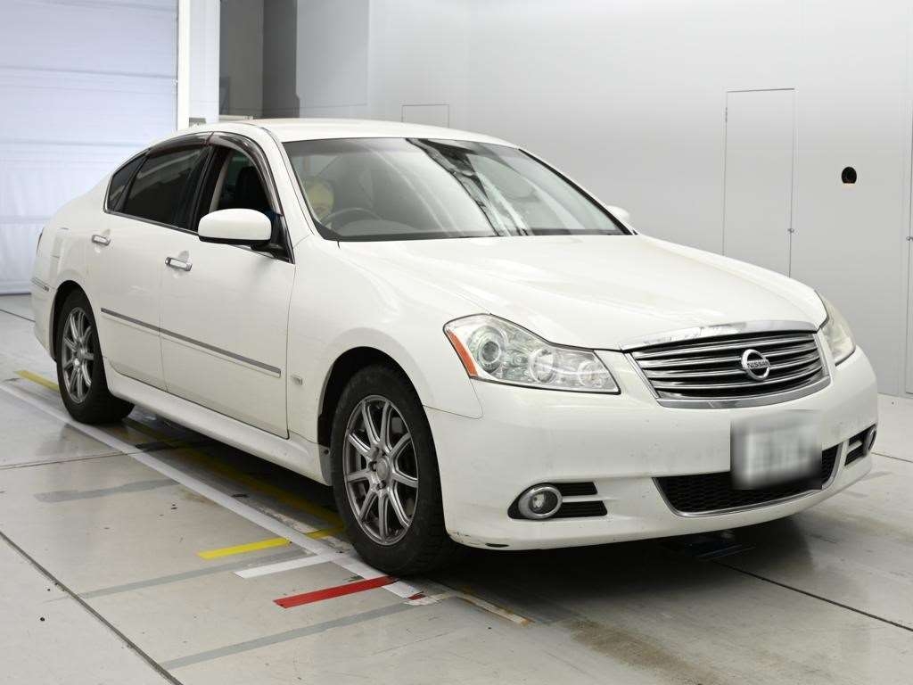 NISSAN FUGA