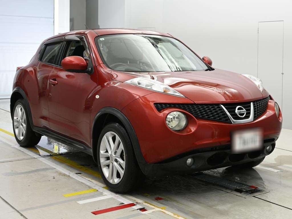 NISSAN JUKE