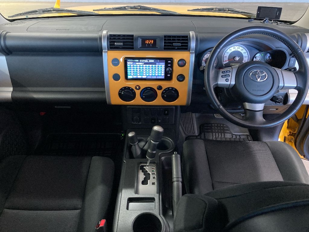 TOYOTA FJ CRUISER