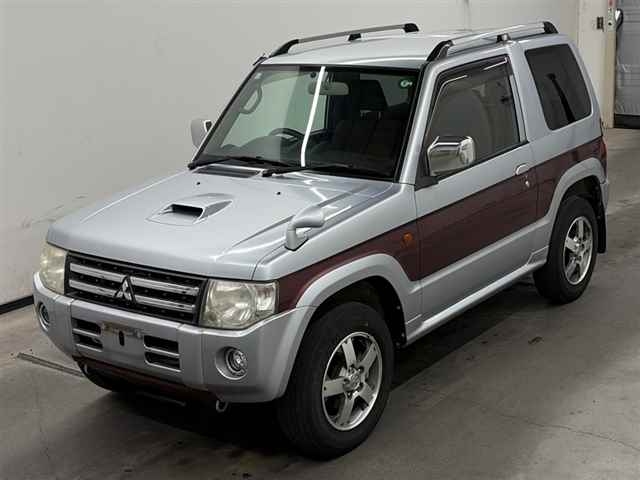 MITSUBISHI PAJERO MINI