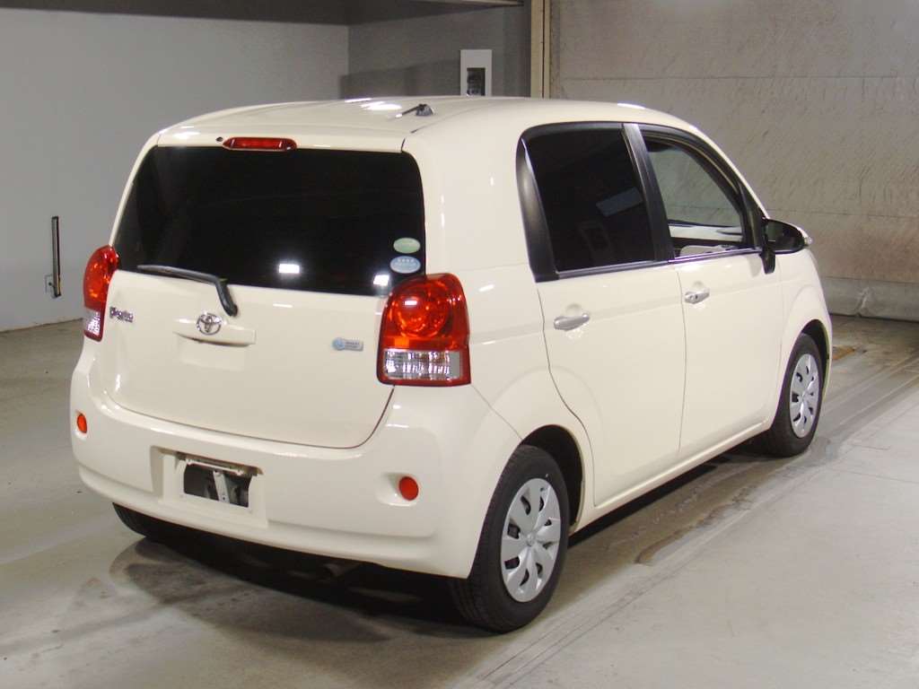 TOYOTA PORTE