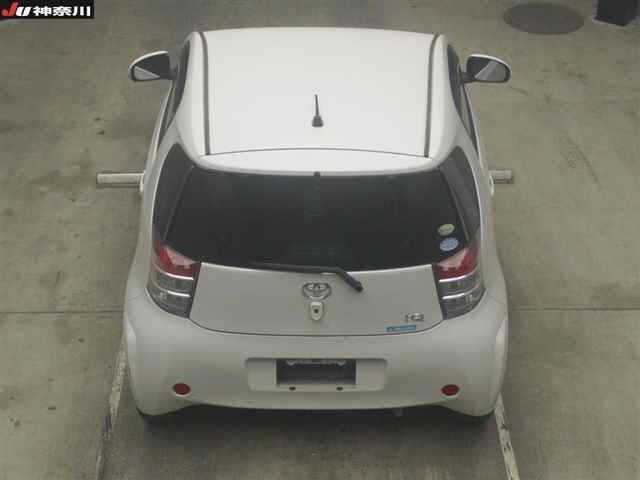 TOYOTA IQ