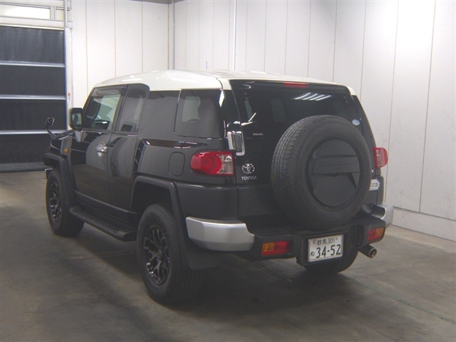 TOYOTA FJ CRUISER