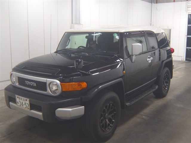 TOYOTA FJ CRUISER
