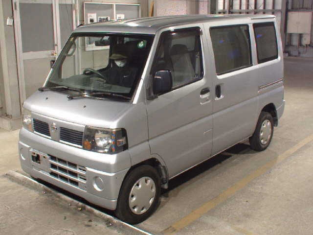 NISSAN CLIPPER