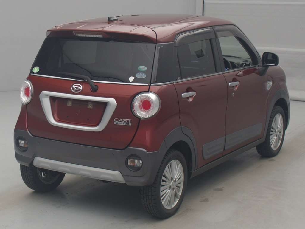 DAIHATSU CAST