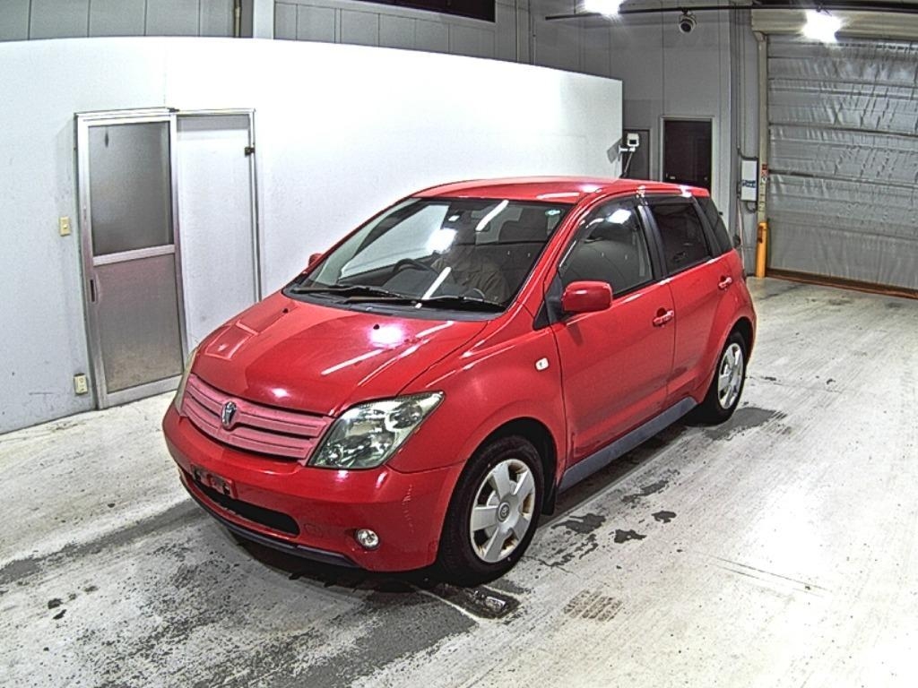 TOYOTA IST