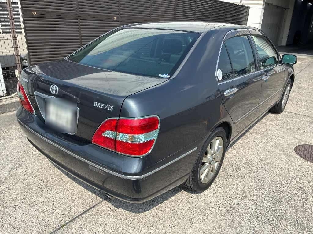 TOYOTA BREVIS