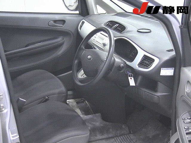 SUBARU R2