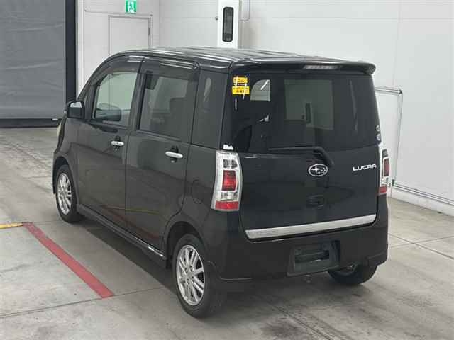 SUBARU LUCRA