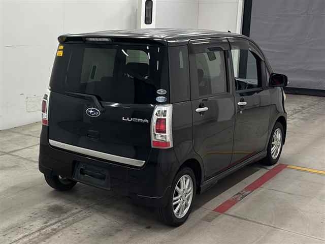 SUBARU LUCRA